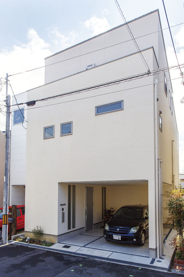 一級建築士事務所　福島工務店 【大阪府/ビルトインガレージ/30坪/3階建て】SE構法で実現した中庭付き・吹き抜けで光の入る開放的な空間の建築実例画像8