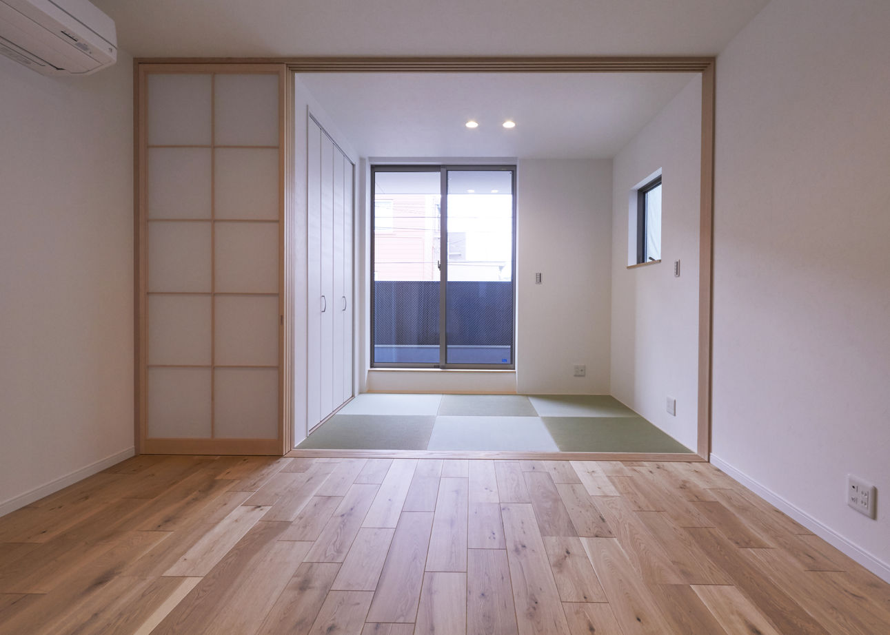 一級建築士事務所　福島工務店 【大阪府大阪市/2000万円台/狭小地/ビルトインガレージ】耐震断熱最高等級を実現外から見えない3階建て実例の建築実例画像4