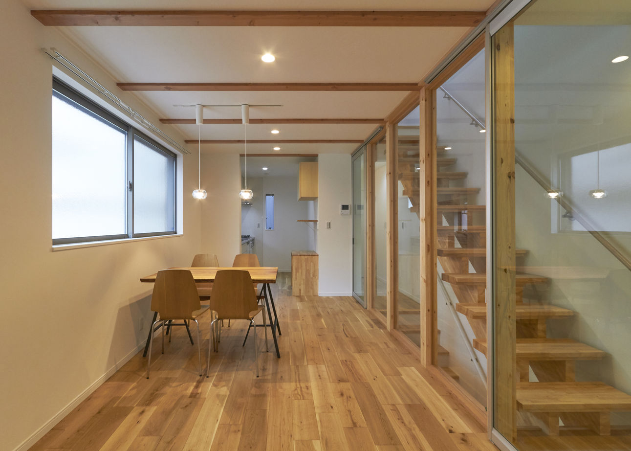 一級建築士事務所　福島工務店 【大阪府大阪市/2000万円台/狭小地/ビルトインガレージ】耐震断熱最高等級を実現外から見えない3階建て実例の建築実例画像5