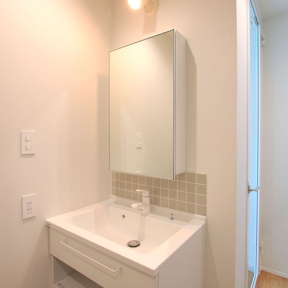 一級建築士事務所　福島工務店 【大阪府枚方市/2000万円台】生活導線の工夫を施した間取り設計　シンプルでも個性のあるかわいいお家の建築実例画像8