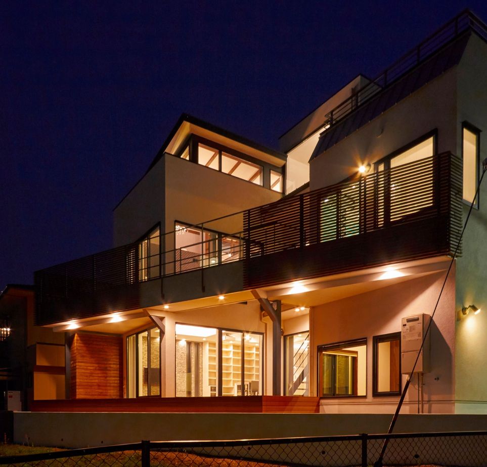 一級建築士事務所　福島工務店 【兵庫県西宮市/4000万円台】SE構法により二つの吹抜けを実現。アイアン手摺もお似合いのお住まいの建築実例画像2