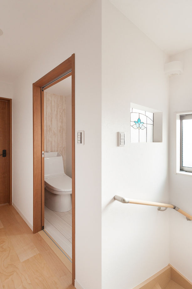 エフイーホーム 【大阪/1000万円台/狭小25坪/3階建て/重量鉄骨】白を基調としたハワイアンテイストの家の建築実例画像16