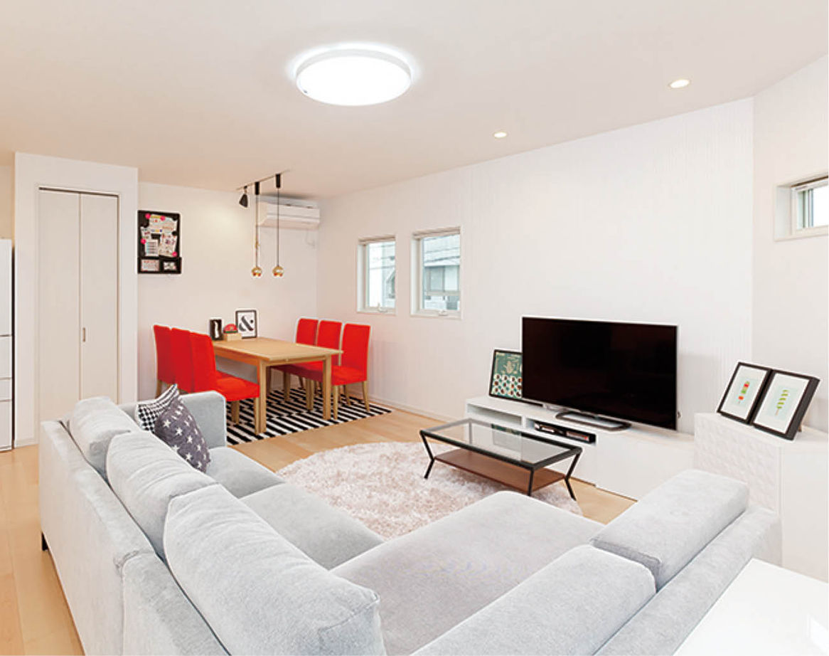 エフイーホーム 【大阪×狭小地】敷地20坪の狭小地でも重量鉄骨で寛ぎの広々フロアを　店舗併用住宅も思い通りに！｜間取りの建築実例画像4