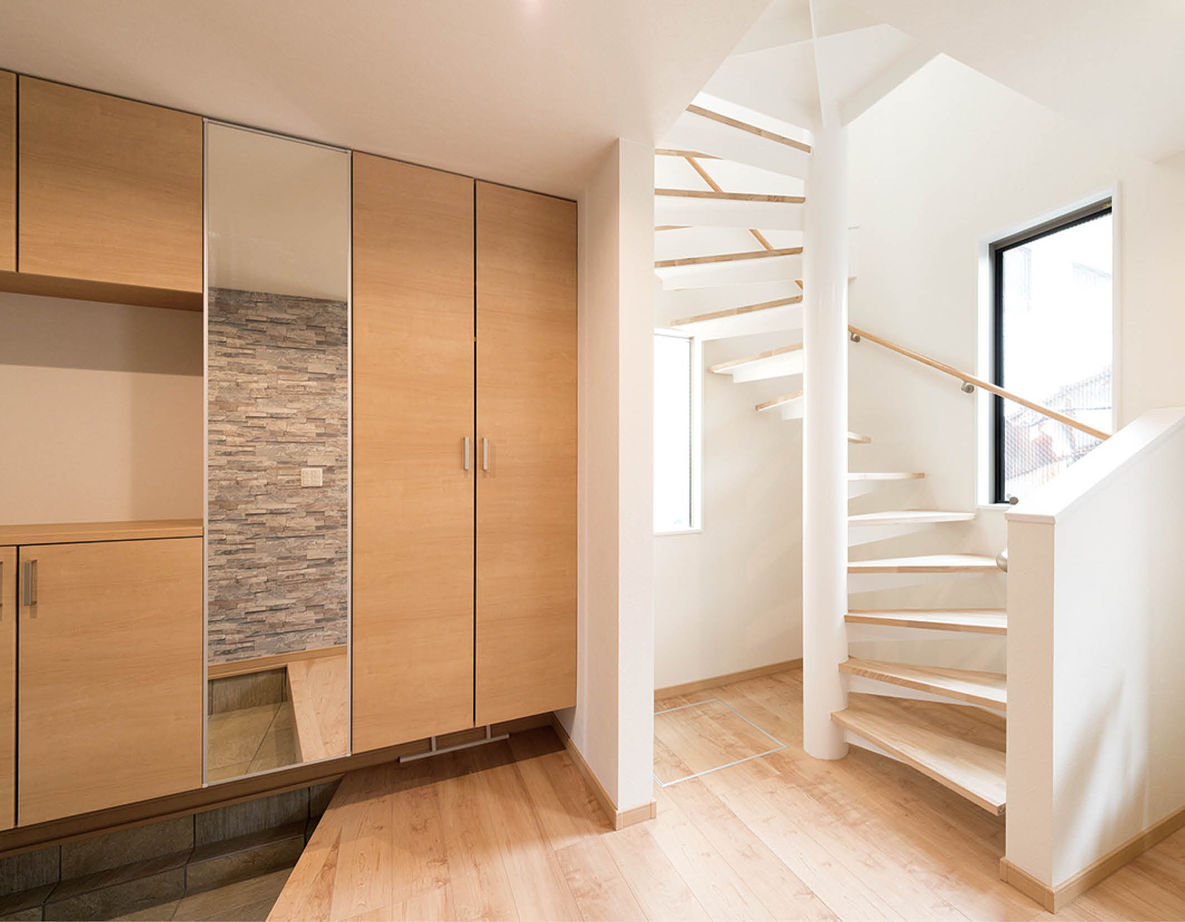 エフイーホーム 【大阪×3000万円台】耐震性も安心できる重量鉄骨で憧れのビルトインガレージも叶えた間取りの家の実例の建築実例画像6