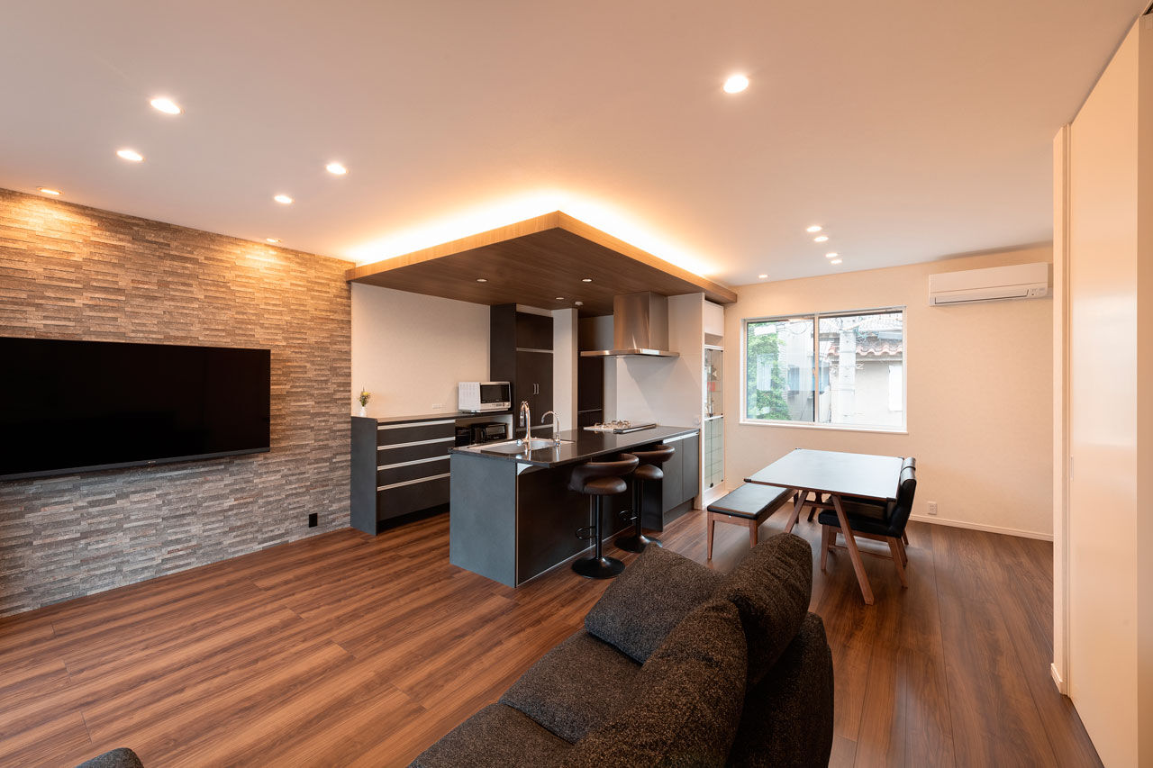 エフイーホーム 【大阪府/3000万円台/3階建て/狭小地】ビルトインガレージや広さを叶えたLDKで気持ちよく暮らせる住まいにの建築実例画像2