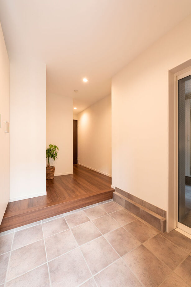 エフイーホーム 【大阪府/3000万円台/3階建て/狭小地】ビルトインガレージや広さを叶えたLDKで気持ちよく暮らせる住まいにの建築実例画像9