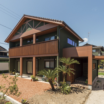 チェックハウス 【1000万円台/30坪台/間取り図有】まるで海辺のリゾートハウス。自然好き夫妻が建てた無垢の木いっぱいの家の建築実例画像3