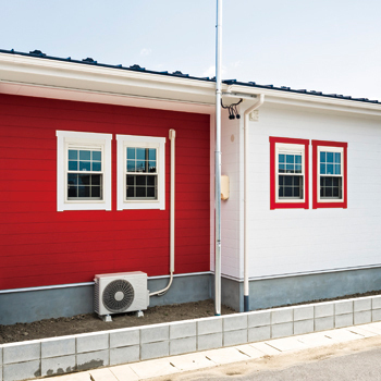 チェックハウス 【平屋/1000万円台/間取り】アメリカンなベースをイメージした平屋。自然素材の心地よさと高い天井の解放感の建築実例画像10