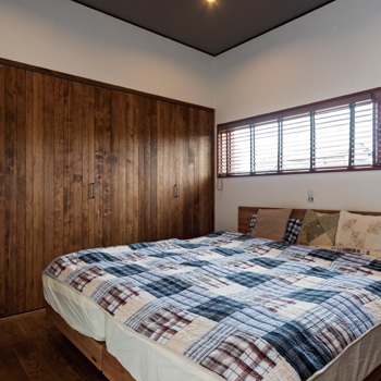 チェックハウス 【2000万円台/間取り図有】開放感たっぷりのＬＤＫはまるで南国リゾート。平屋に見える二階建ての建築実例画像10