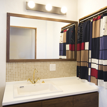 チェックハウス 【1000万円台/40坪/自然素材/オーダーキッチン】作業スペースのある家で家事をしながらクラフトワークの建築実例画像8