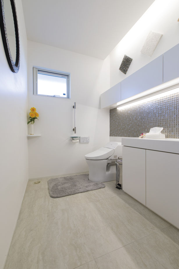 チェックハウス 【平屋/インナーガレージ/中庭/間取り図】コの字の平屋。「全館空調でわが家がリゾートになりました」の建築実例画像17