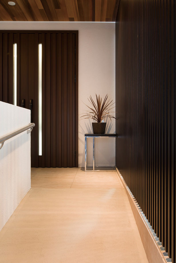 チェックハウス 【平屋/インナーガレージ/中庭/間取り図】コの字の平屋。「全館空調でわが家がリゾートになりました」の建築実例画像18