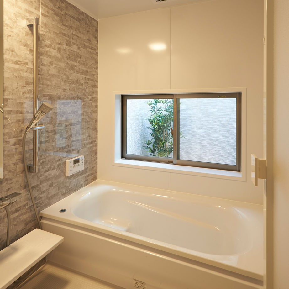 チェックハウス 【31坪/中庭のある家/無垢材】家の中にいながら外を感じる暮らしを満喫。自然素材の質感をいかした夫婦の家の建築実例画像6