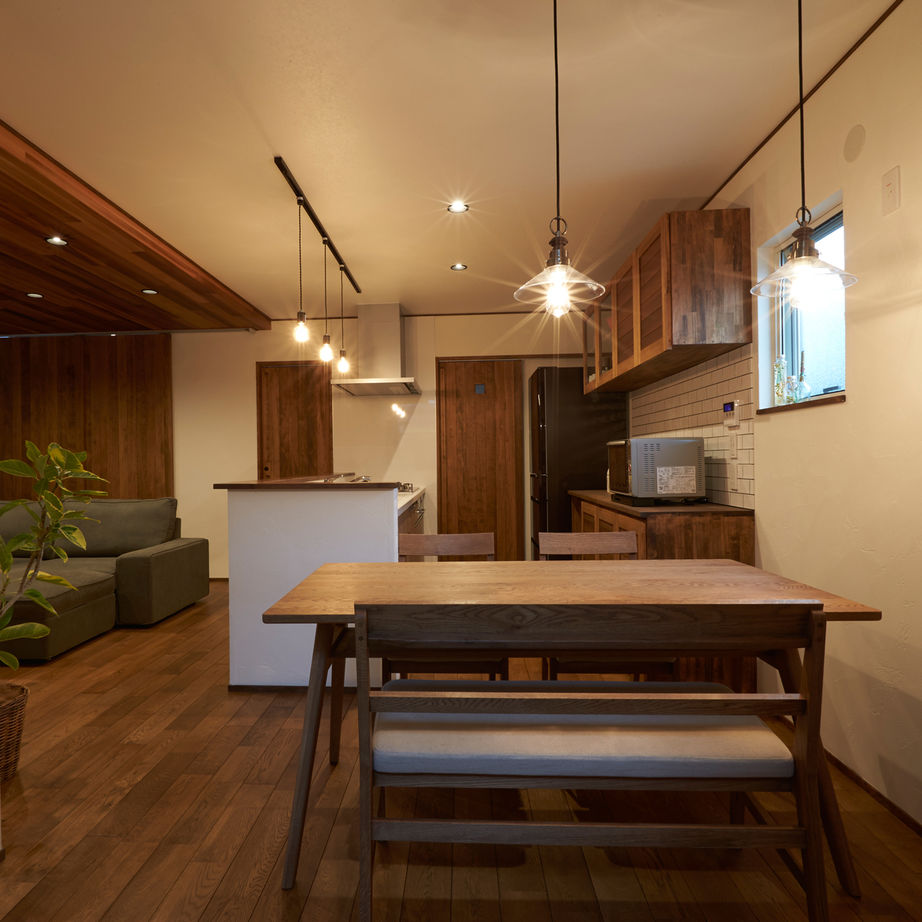 チェックハウス 【2000万円台/シンプルな外観/和モダン】コンセプトは“森の中にある家”。自然素材を生かしたシンプル空間の建築実例画像5