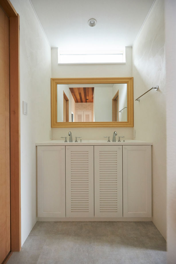 チェックハウス 【30坪台/中庭のある家/アメリカンヴィンテージ】中庭でＢＢＱや家庭菜園。アメリカンデザインの家の建築実例画像7