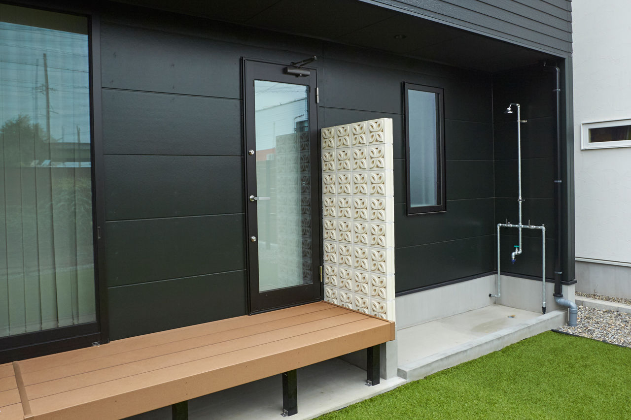 チェックハウス 【30坪台/中庭のある家/アメリカンヴィンテージ】中庭でＢＢＱや家庭菜園。アメリカンデザインの家の建築実例画像8