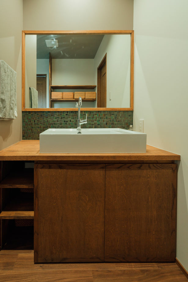 チェックハウス 【平屋/30坪/コの字/中庭】鉄骨階段が使いたくて平屋に小屋裏をプラス。「カフェみたいな家になりました」の建築実例画像15