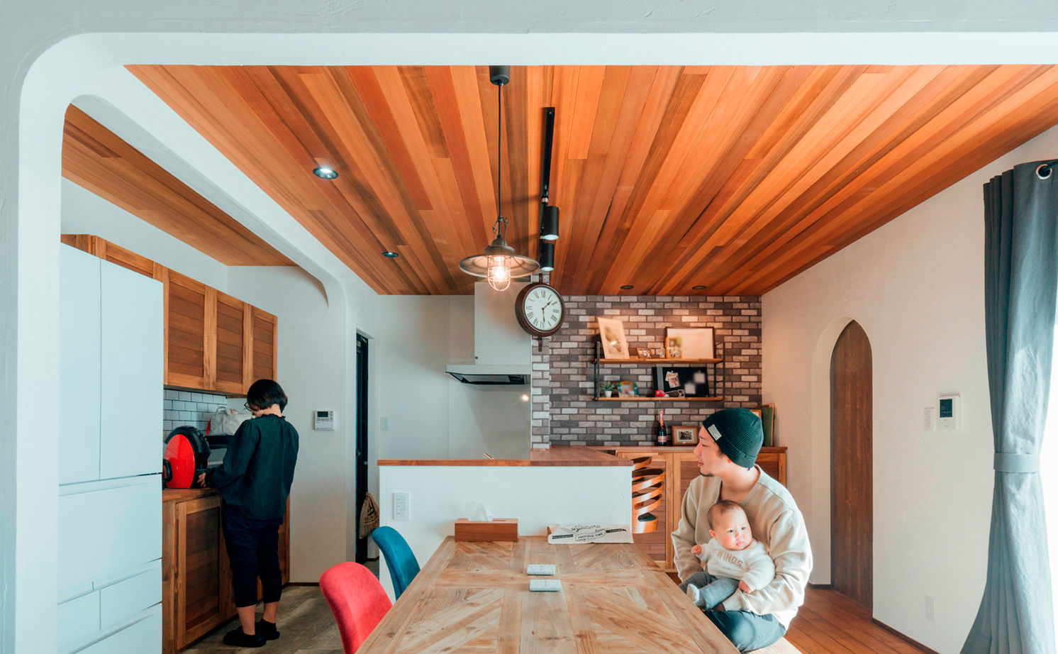 チェックハウス 【平屋/2000万円台/30坪/コの字/中庭】"離れ"で楽器を弾く時間が幸せ。「ロフトはマンガ喫茶みたいです」の建築実例画像5