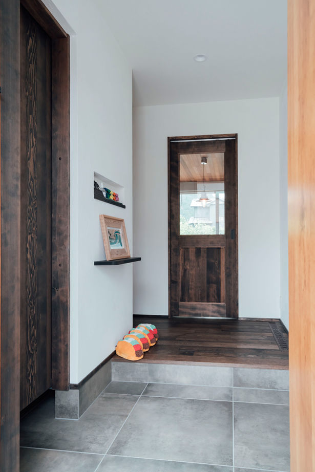 チェックハウス 【平屋/インナーガレージ/全館空調】アメリカンなガレージはまるでショップ！愛車と楽しむリゾートな平屋の建築実例画像15