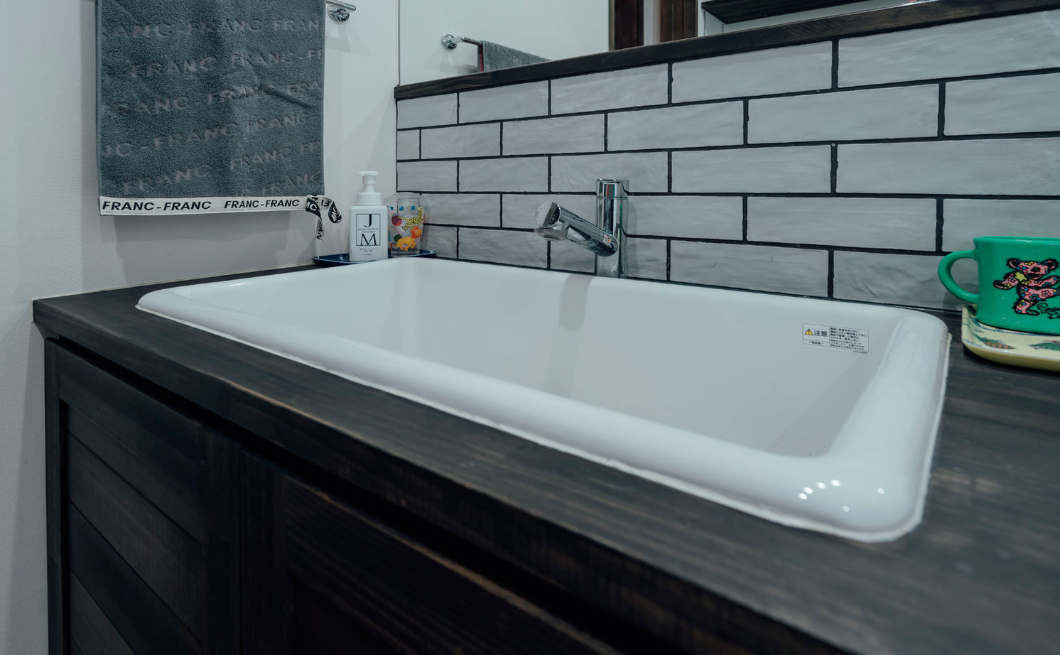 チェックハウス 【平屋/インナーガレージ/全館空調】アメリカンなガレージはまるでショップ！愛車と楽しむリゾートな平屋の建築実例画像16