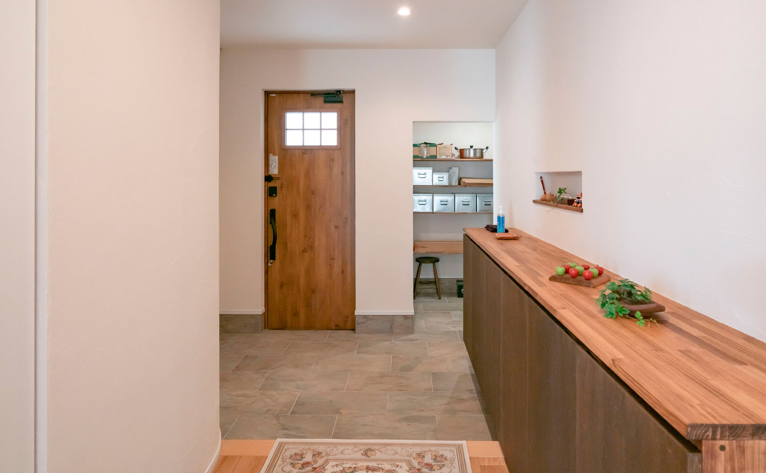 チェックハウス 【平屋/3000万円台/30坪台/コの字】自然素材のシンプルな平屋「全館空調で開放的な空間でも家じゅう快適」の建築実例画像16