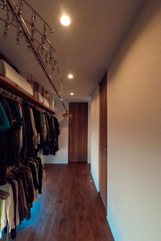 チェックハウス 【平屋/インナーガレージ/変形地/間取り有】横長変形地が正解！旅行好き夫妻が建てたリゾート感のある平屋の建築実例画像10