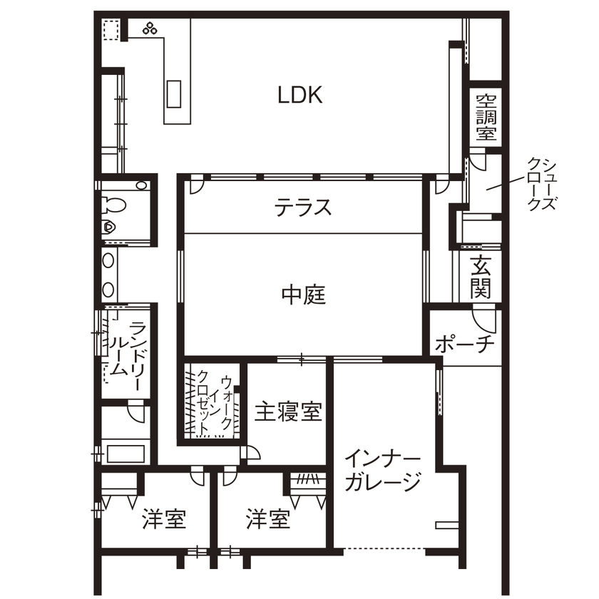 チェックハウス 【平屋/中庭/3LDK/間取り図有】外に閉じた中庭でアウトドアを満喫。全館空調で愛猫もストレスフリーな平屋の間取り図（3LDK）１階