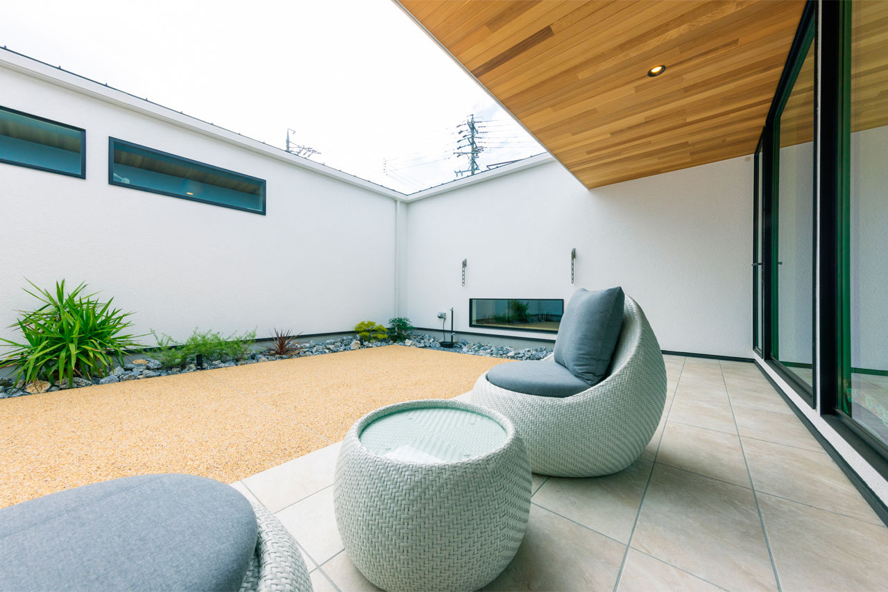 チェックハウス 【平屋/中庭/3LDK/間取り図有】外に閉じた中庭でアウトドアを満喫。全館空調で愛猫もストレスフリーな平屋の建築実例画像3