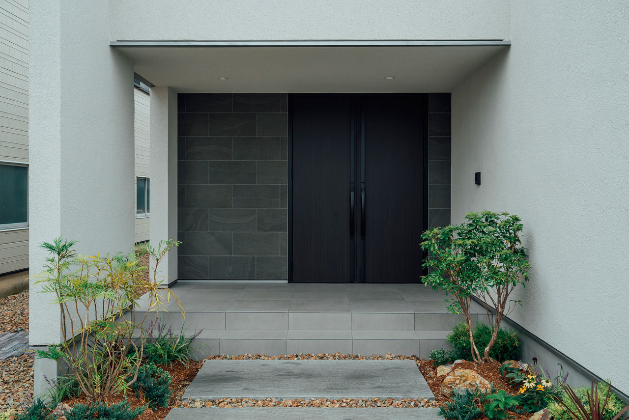 チェックハウス 【40坪台/中庭/全館空調/岐阜県】中庭をロの字に囲んで開放的に。生活感のないホテルライクな２階建ての建築実例画像10