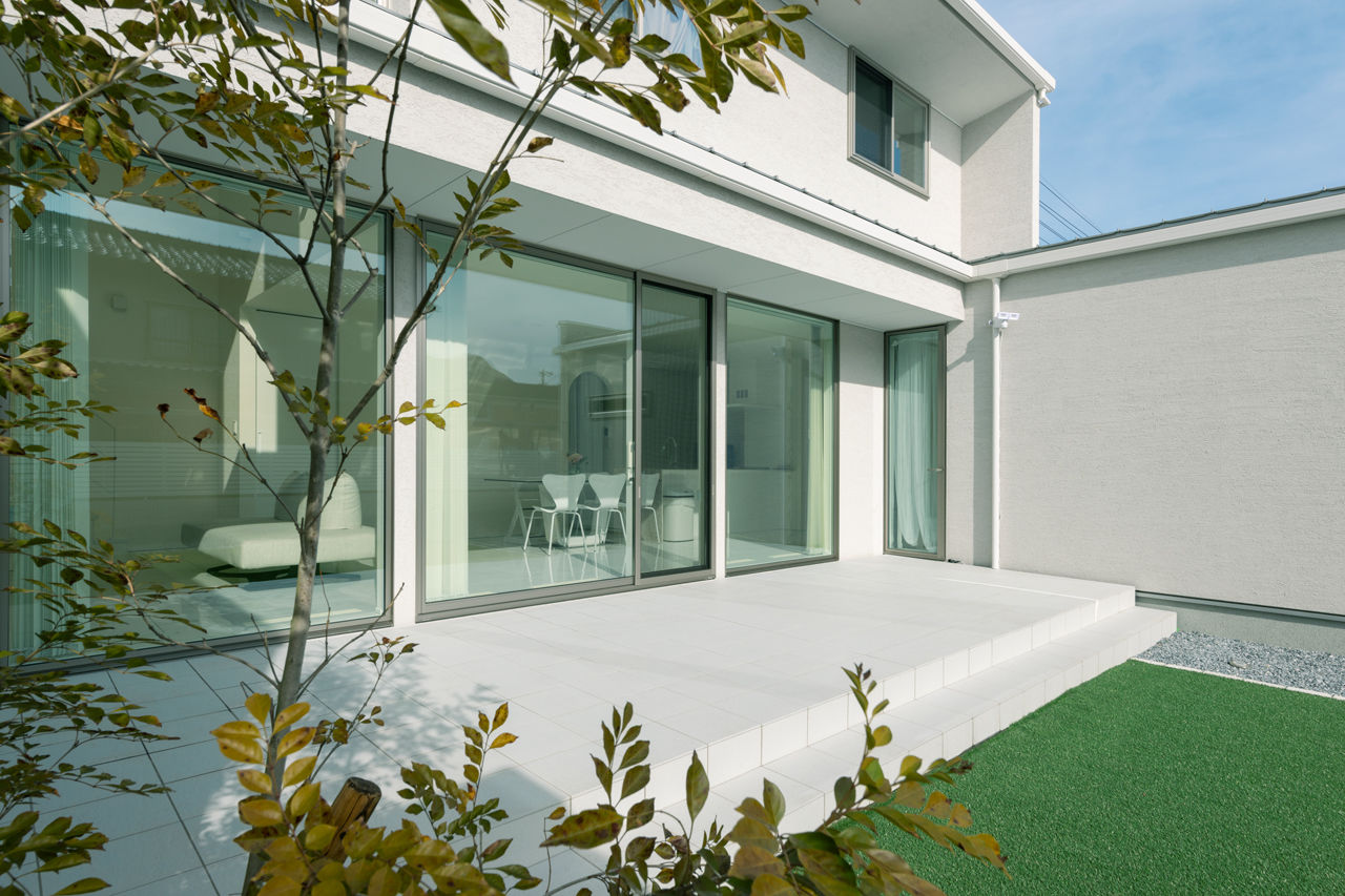 チェックハウス 【40坪台/中庭/ホテルライク】まるで海外ホテルのようなホワイトインテリア。開放感たっぷりで高級感ある家の建築実例画像3