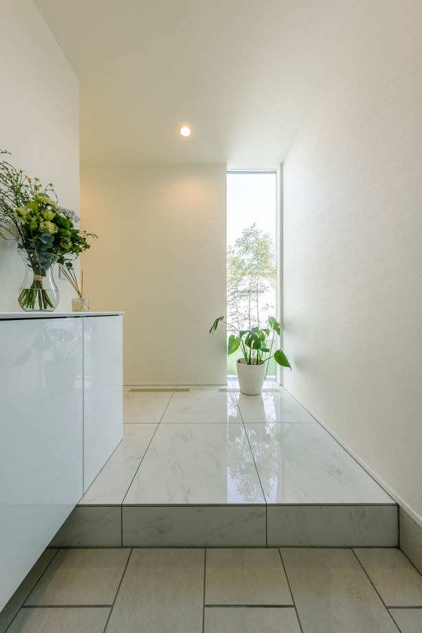 チェックハウス 【40坪台/中庭/ホテルライク】まるで海外ホテルのようなホワイトインテリア。開放感たっぷりで高級感ある家の建築実例画像6