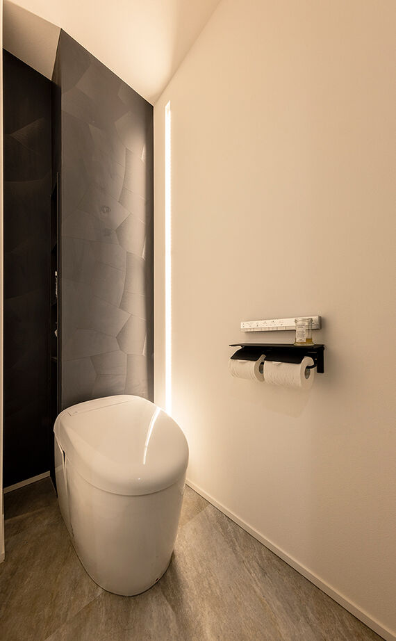 チェックハウス 【インナーガレージ/２階リビング】インテリアも住み心地もホテルライク。２階に中庭のあるガレージハウスの建築実例画像8