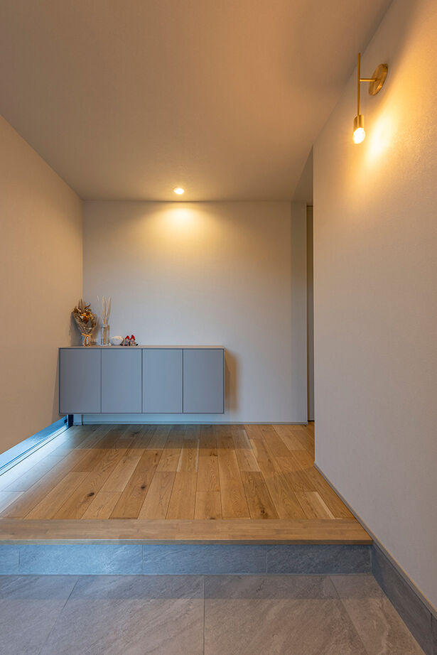 チェックハウス 【平屋/30坪台/3000万円台】長閑な景色に癒される広々LDK。グレー×木のナチュラルモダンな子育てハウスの建築実例画像11