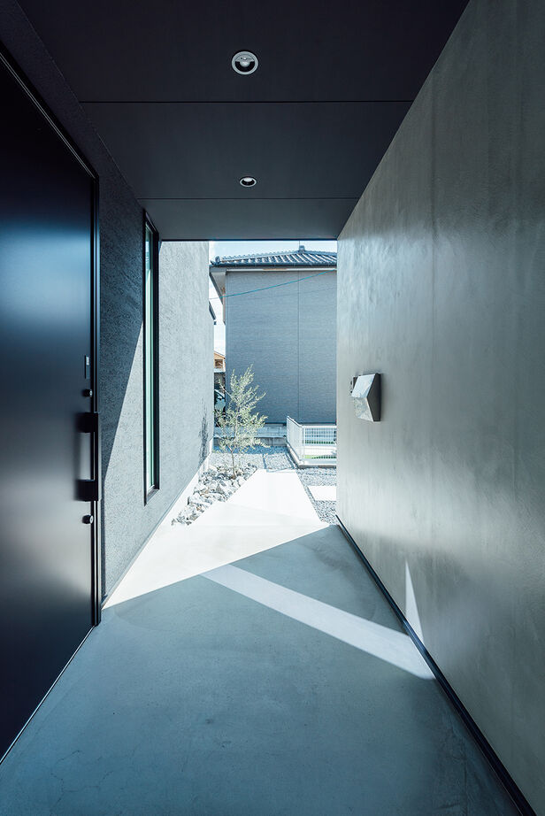 チェックハウス 【30坪台/2000万円台/一宮市/中庭】光に包まれ、風がそよぐ、中庭のある暮らしの建築実例画像10