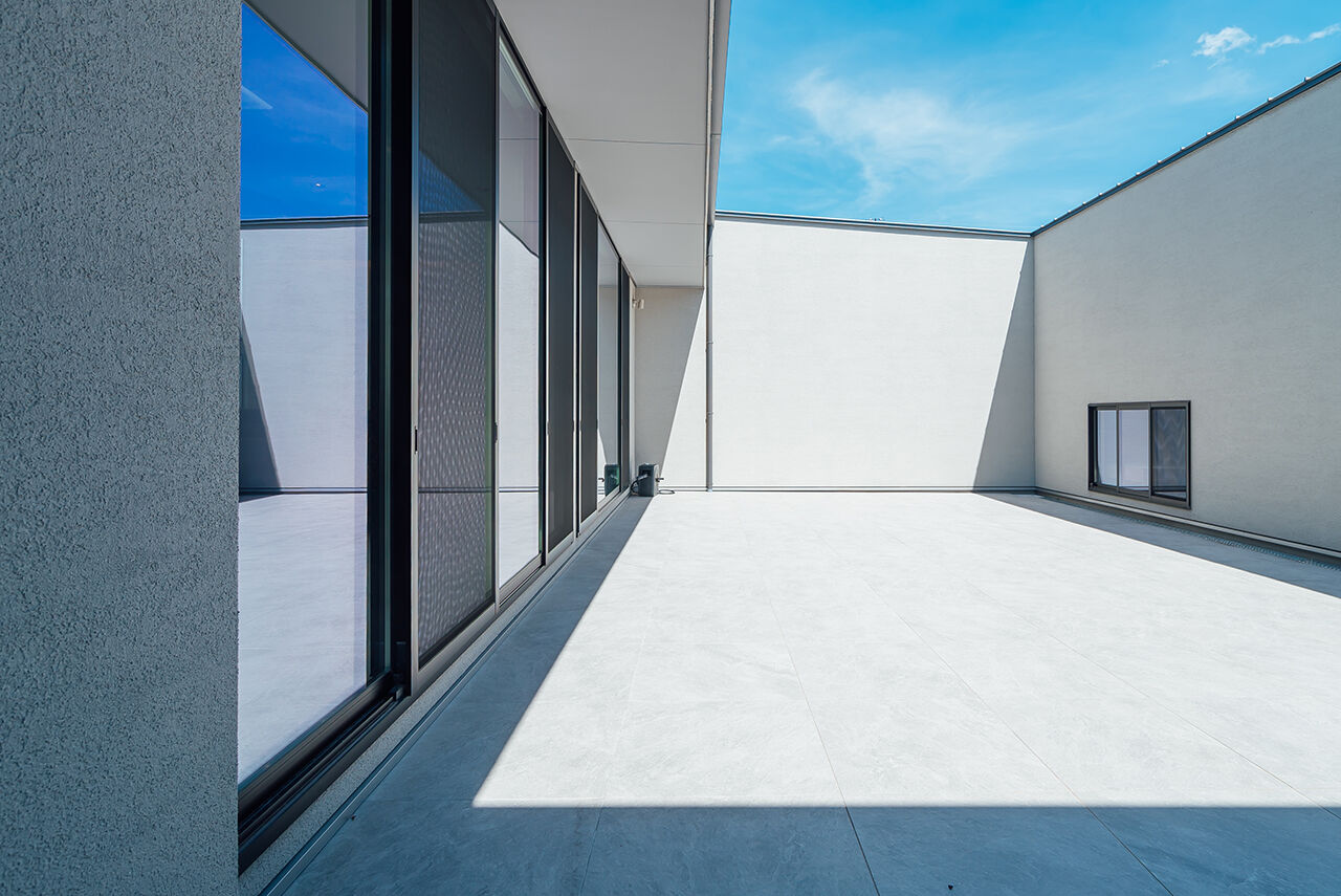 チェックハウス 【平屋/50坪台/4000万円台/ビルトインガレージ/中庭】建築家と二人三脚。満足度の高い家づくりの建築実例画像6