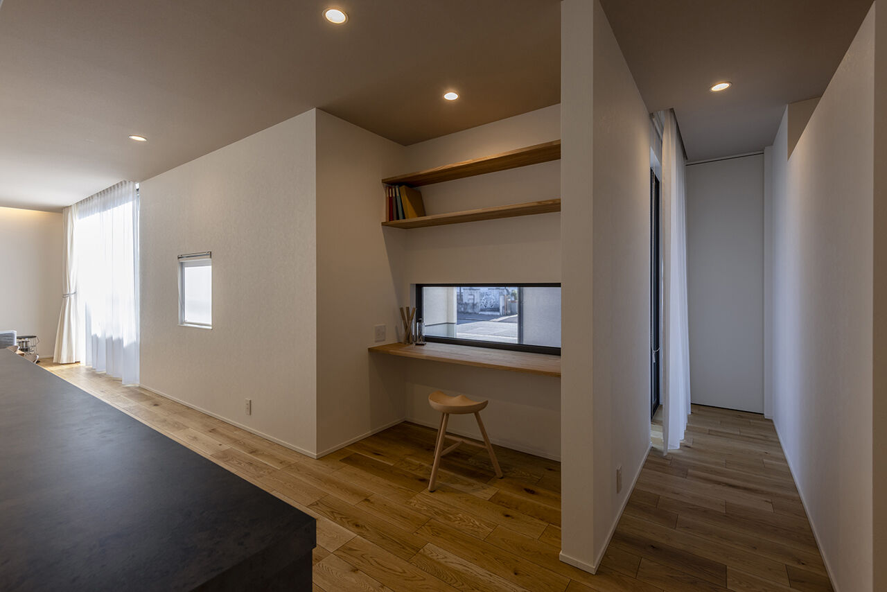 チェックハウス 【30坪台/3000万円台/ビルトインガレージ/中庭】土地を上手に活かした、L字型の家の建築実例画像5