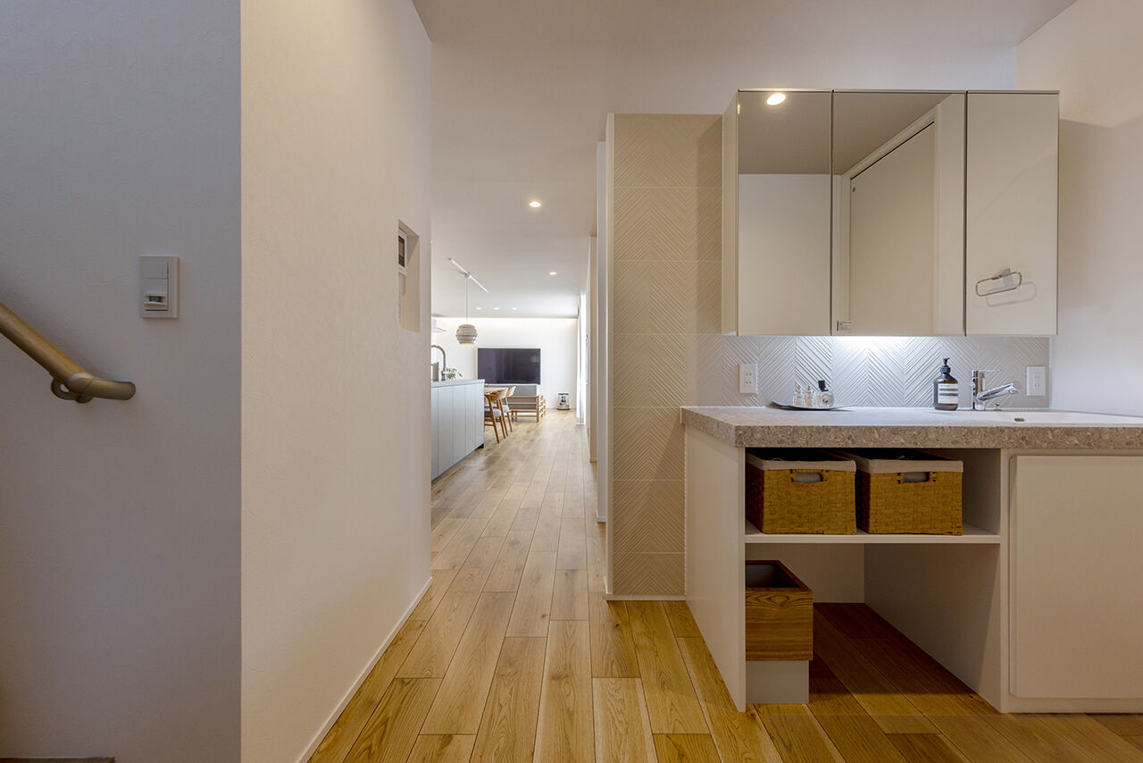 チェックハウス 【30坪台/3000万円台/ビルトインガレージ/中庭】土地を上手に活かした、L字型の家の建築実例画像6