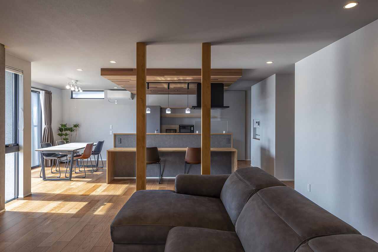 チェックハウス 【平屋/40坪台/美濃加茂市】外観に風格を、内装にぬくもりを感じさせる平屋の建築実例画像3