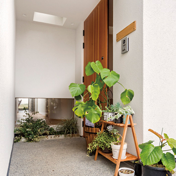 チェックハウス 【2000万円台/間取り図有/平屋風】無垢の木、漆喰の素材感をいかしたシンプル＆ナチュラルな中庭のある家の建築実例画像10