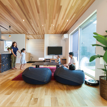 チェックハウス 【2000万円台/間取り図有】住宅密集地でもこの開放感！公園がわりの中庭では毎週ＢＢＱも楽しんで。の建築実例画像6