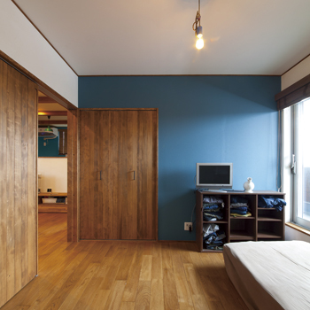 チェックハウス 【2000万円台/インナーガレージ/間取り図有】住まいは西海岸風。「ヘアサロンはカフェみたいと言われます」の建築実例画像6