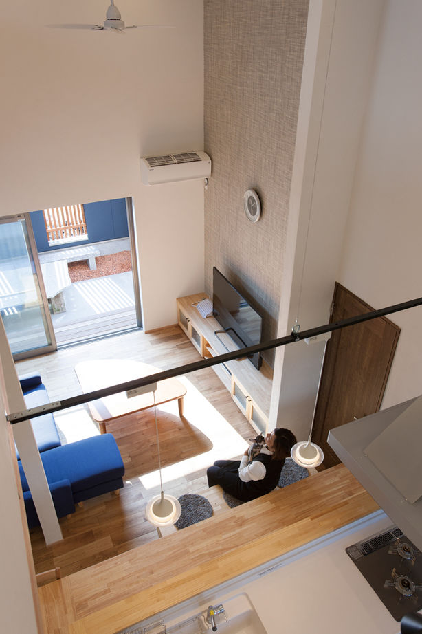 チェックハウス 【平屋/2000万円台/間取り図有】居酒屋風ダイニングキッチンで家飲み。リゾート×和モダンなかっこいい平屋の建築実例画像9