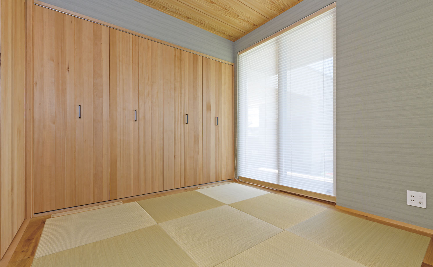 チェックハウス 【平屋/2000万円台/30坪台/コの字型】建築家デザインのシンプルモダンな平屋。「全館空調で家じゅう快適」の建築実例画像12