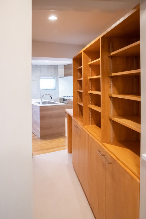 Liber（リベル） 【間取り図×平屋風×ガレージハウス】中庭から光を取り込んで明るく開放的に。３人で暮らすバリアフリー住宅の建築実例画像4