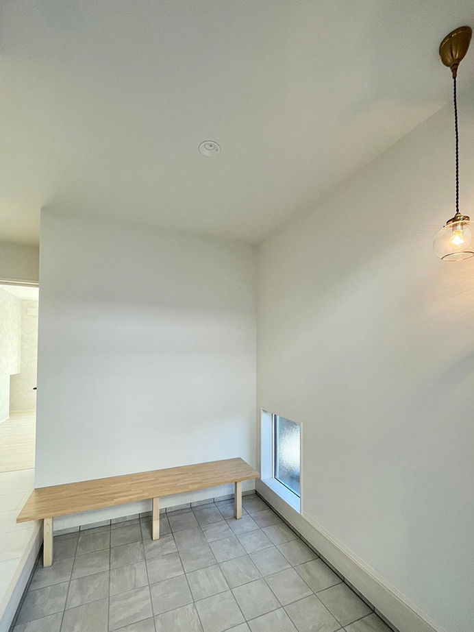 Liber（リベル） 【長久手市×SOHO×二列型キッチン×間取り図】無駄のない動線＆収納で叶えた、広いLDKと仕事室のある家の建築実例画像4