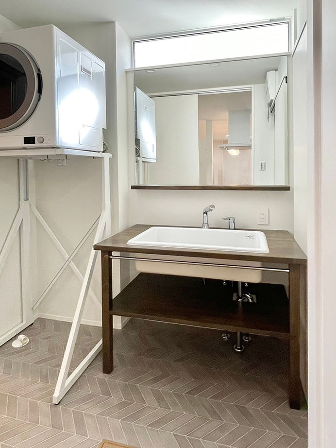 Liber（リベル） 【長久手市×SOHO×二列型キッチン×間取り図】無駄のない動線＆収納で叶えた、広いLDKと仕事室のある家の建築実例画像14