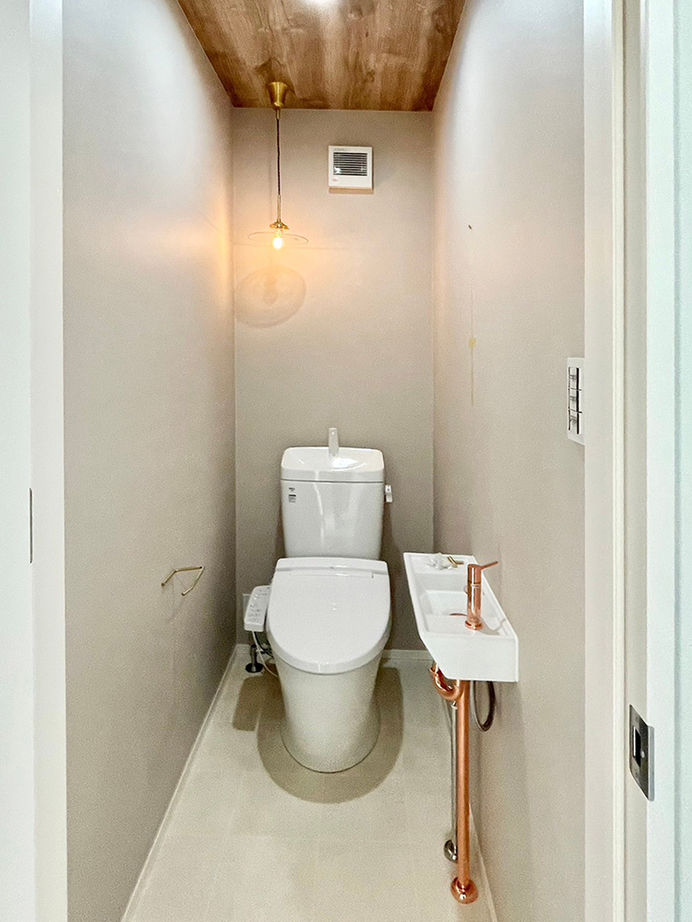 Liber（リベル） 【長久手市×SOHO×二列型キッチン×間取り図】無駄のない動線＆収納で叶えた、広いLDKと仕事室のある家の建築実例画像16