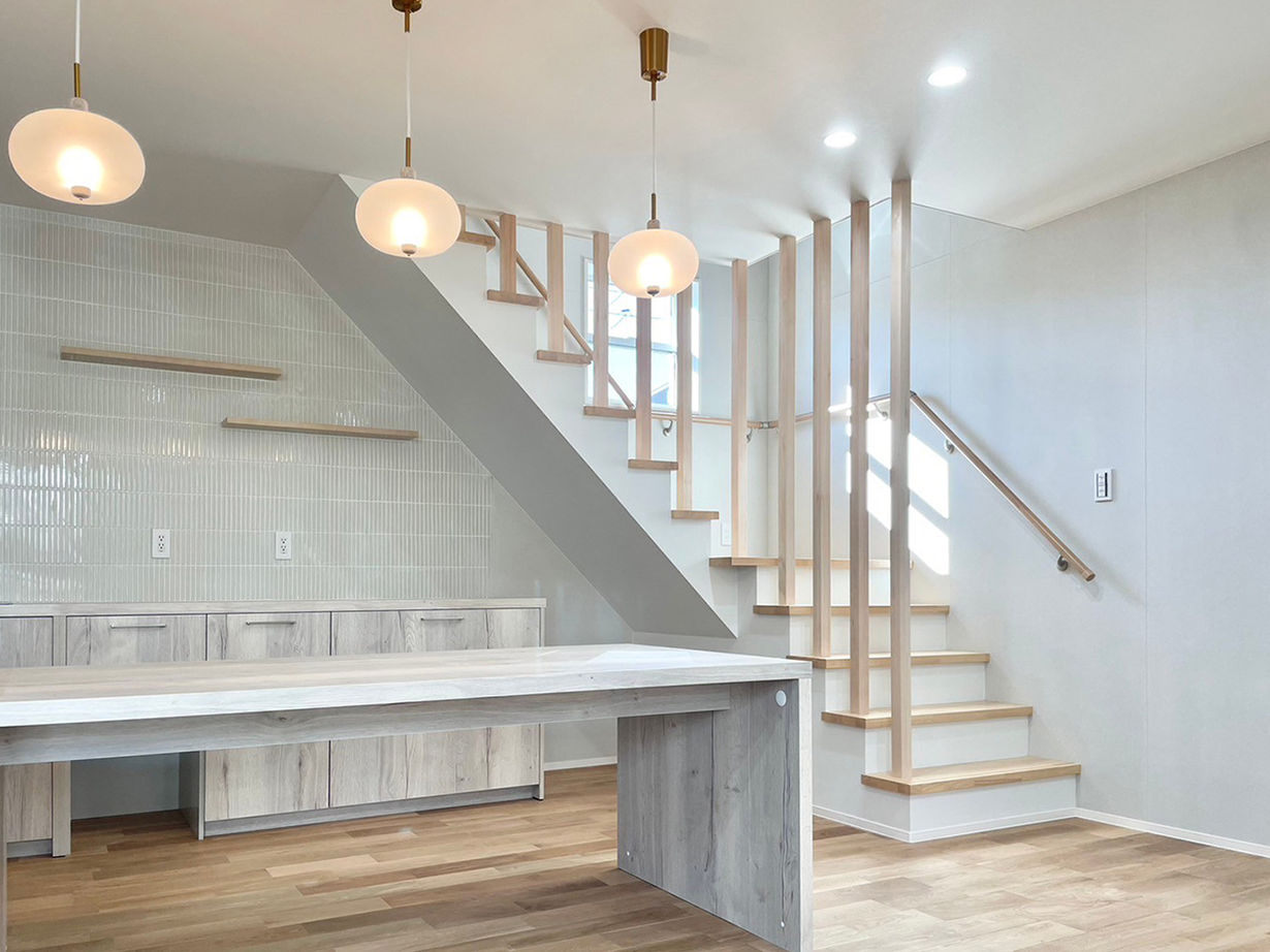 Liber（リベル） 【長久手市×SOHO×二列型キッチン×間取り図】無駄のない動線＆収納で叶えた、広いLDKと仕事室のある家の建築実例画像17