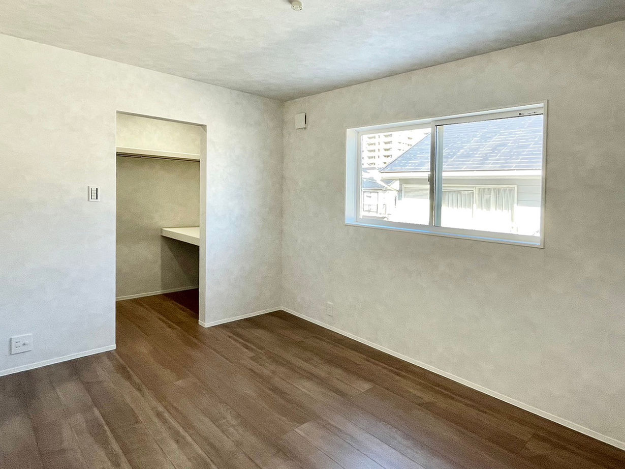 Liber（リベル） 【長久手市×SOHO×二列型キッチン×間取り図】無駄のない動線＆収納で叶えた、広いLDKと仕事室のある家の建築実例画像20