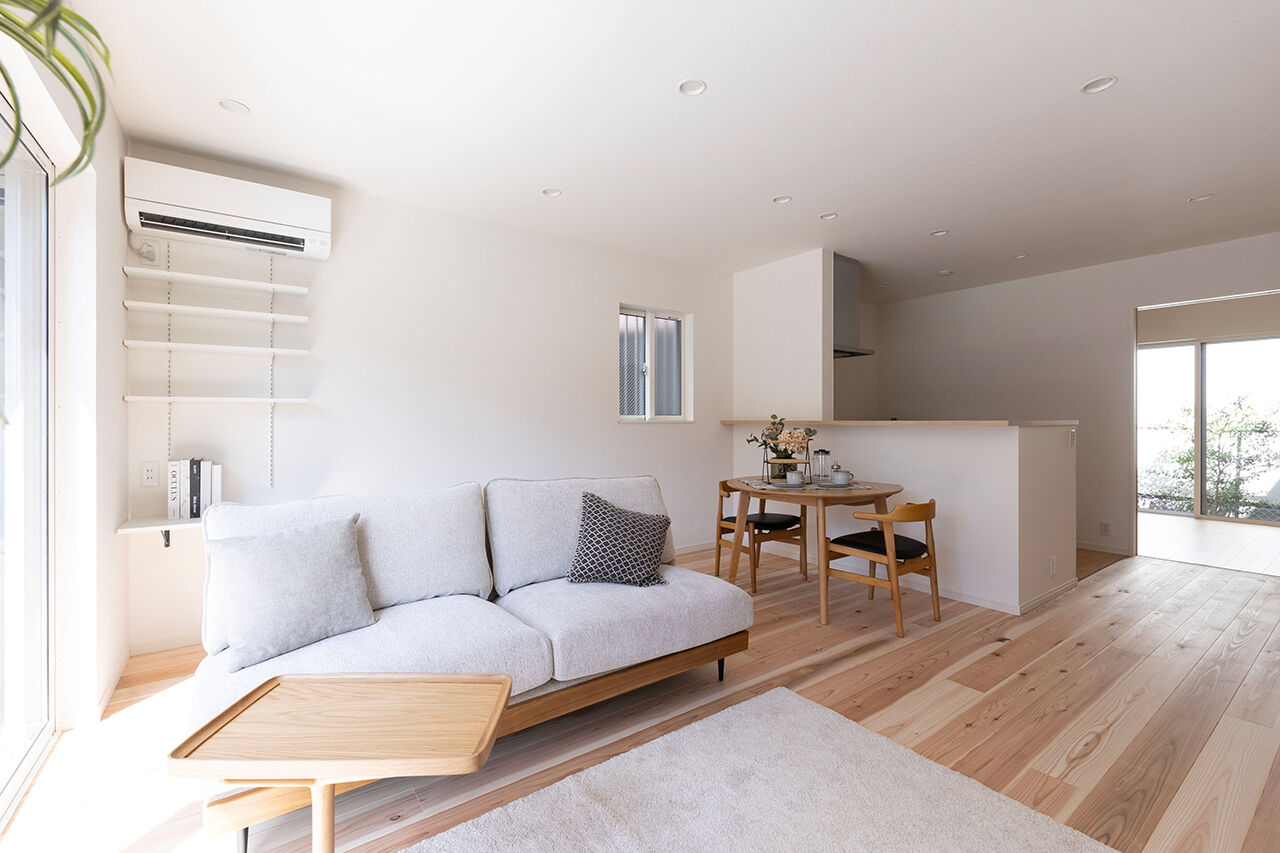 Liber（リベル） 【名古屋市×建替え×コンパクト×平屋×間取り図あり】1000万円台、無垢の杉床も心地いい15坪の平屋の建築実例画像4